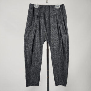 Bench Grey Athletuc Capri Leggings Size XS